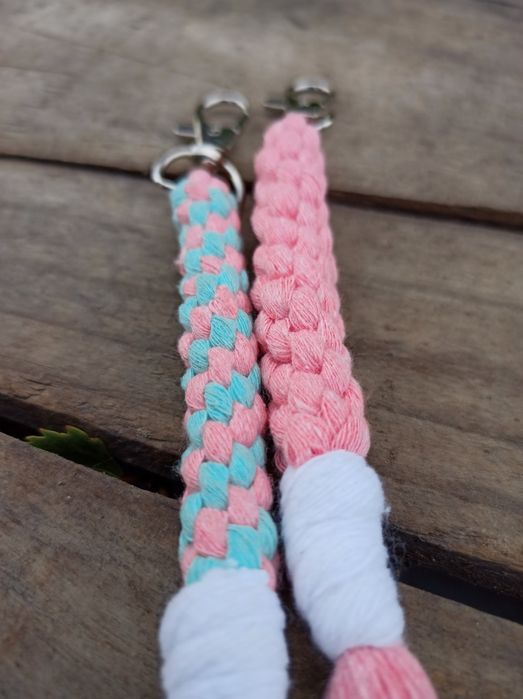 Porta-chaves em MACRAMÉ