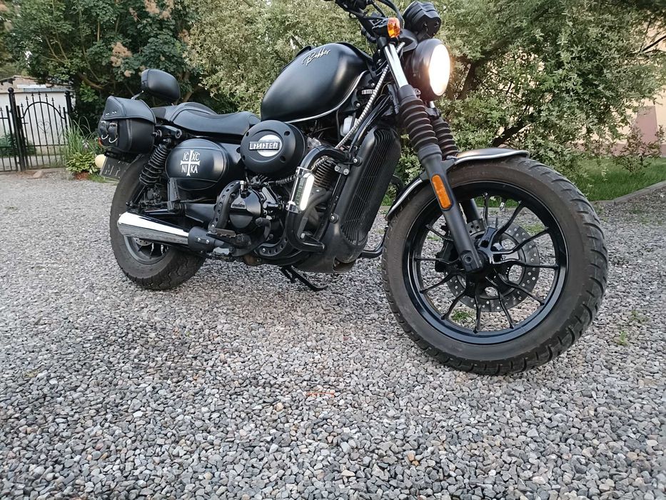 Hyosung  GV300S ·300/125 kat. b. ABS przód i tył