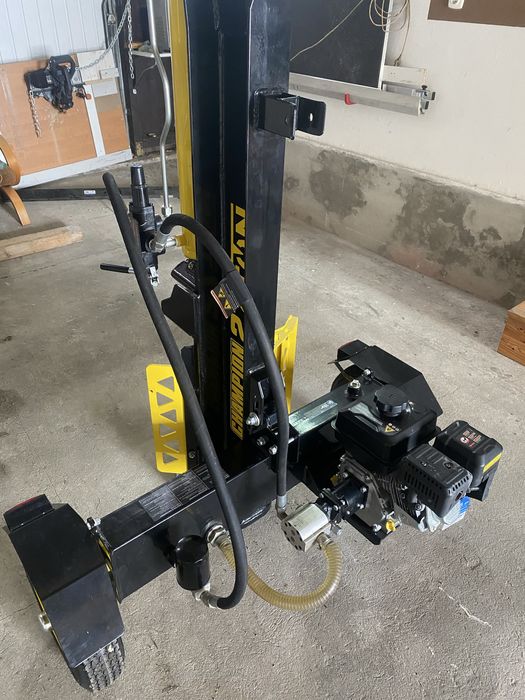 Łuparka do drewna  hydrauliczna 27ton spalinowa