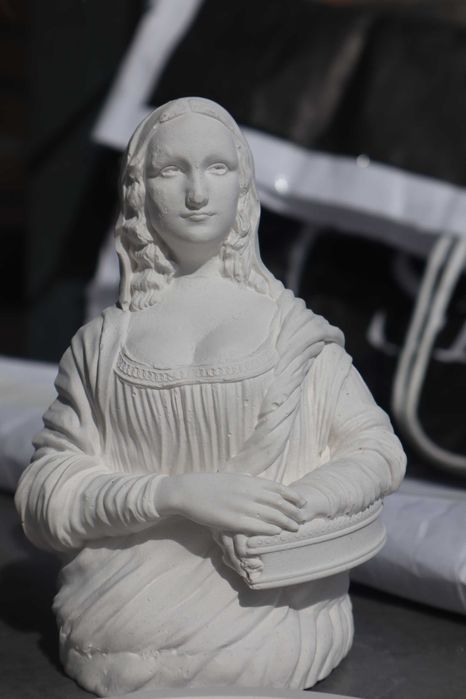 Peça em gesso da icónica Mona Lisa