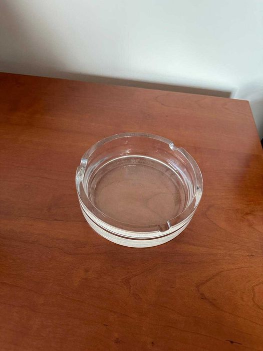 Cinzeiro transparente 17 cm