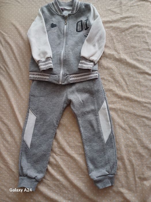 Костюм для дівчинки