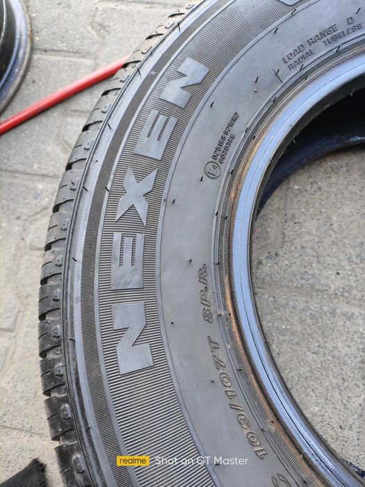 Nexen ROADIAN CT8 205R14 c