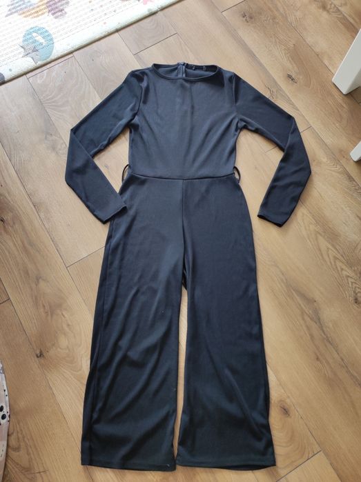 Sprzedam czarny kombinezon