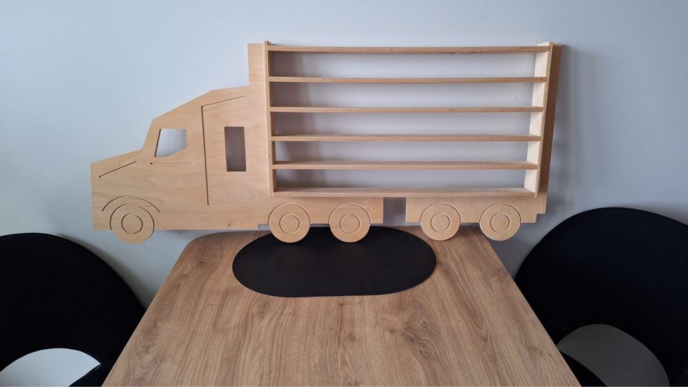 Półka na autka drewniana resoraki