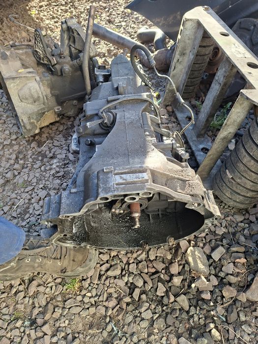 Audi a4 b6 1.9tdi skrzynia biegów manualna 5 biegowa FEC