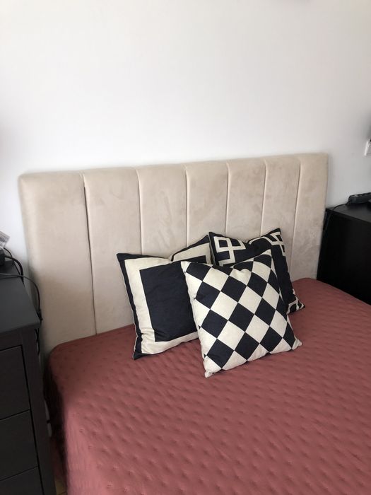 Cama 1,4x1,9 (sommier e cabeceira)