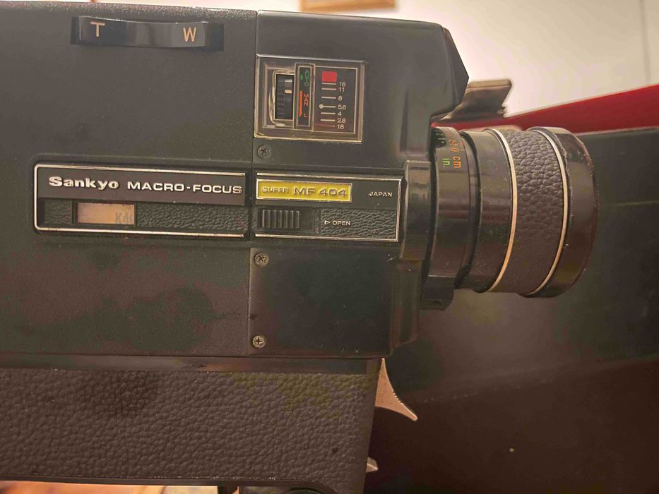 Câmara Vintage Sankyo MF 404 com Estojo e acessórios