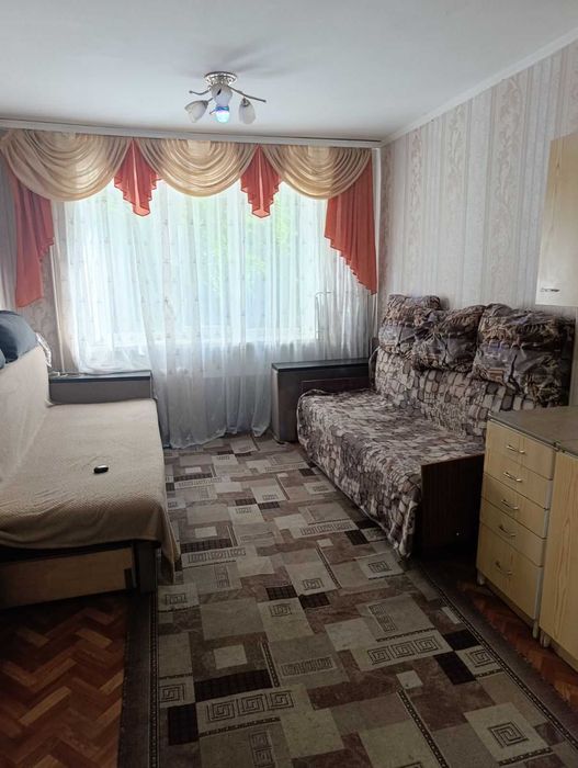 Продам кімнату в гуртожитку на Тяжилові 1082