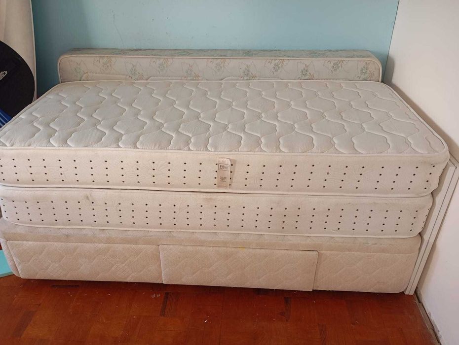 Sommier Lusocolchão 190x90x30cm + colchão