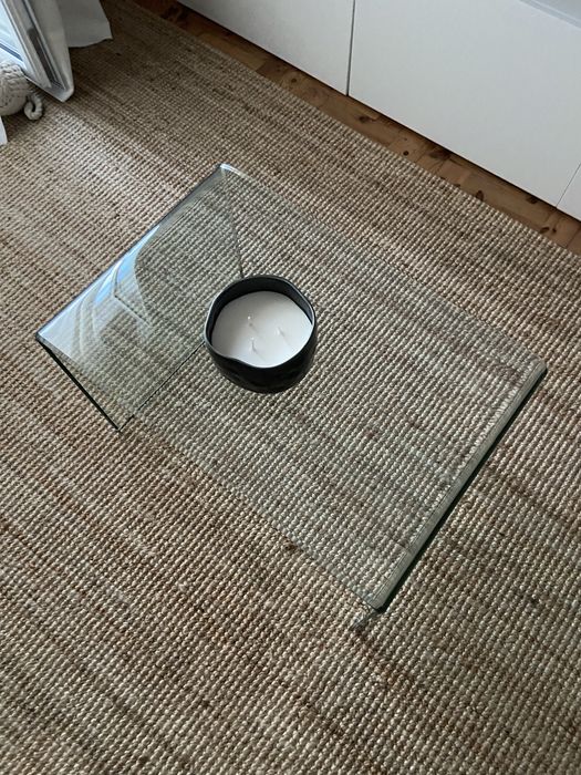 Mesa de centro de vidro