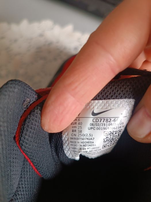 Buty  męskie Nike za kostkę -40 .Stan bdb