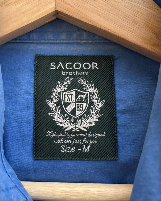 Camisas Tomy e Saccor