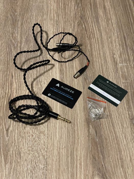 Audeze LCD-X 2021 топовые планары. Брал для сравнения. Как новые.