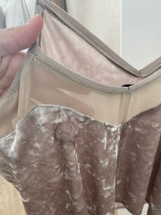 Top Veludo Nude Zara
