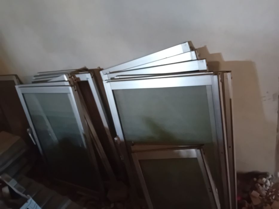 Janelas em alumínio