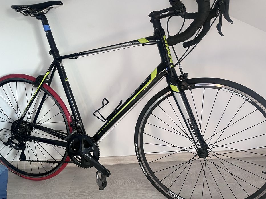 Ginat Defy Shimano Sora + trenanżer