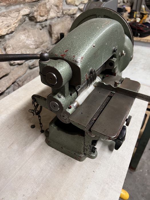 MÜLLER & KURTH машинка для порізки шкіри