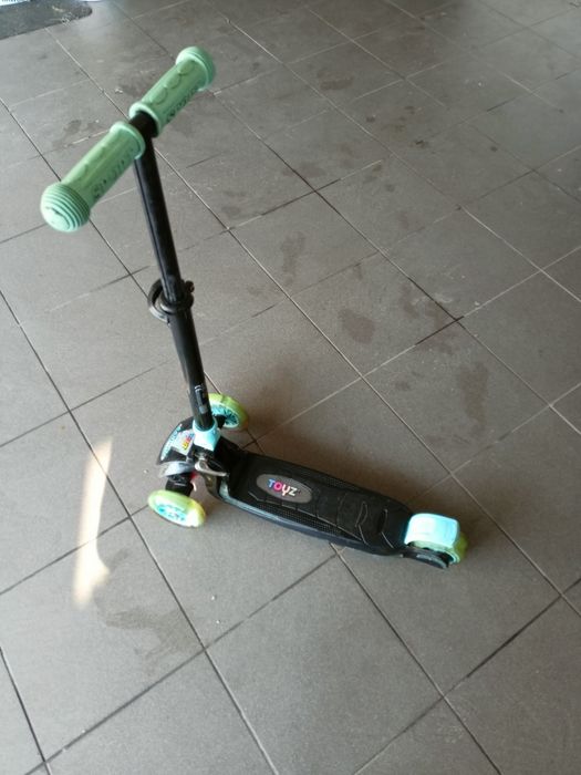 Hulajnoga Toyz Carbon