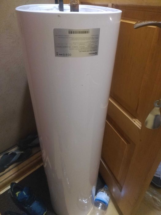 Водонагревательный бак в разборе Electrolux EWH 100 Gladius 2.0