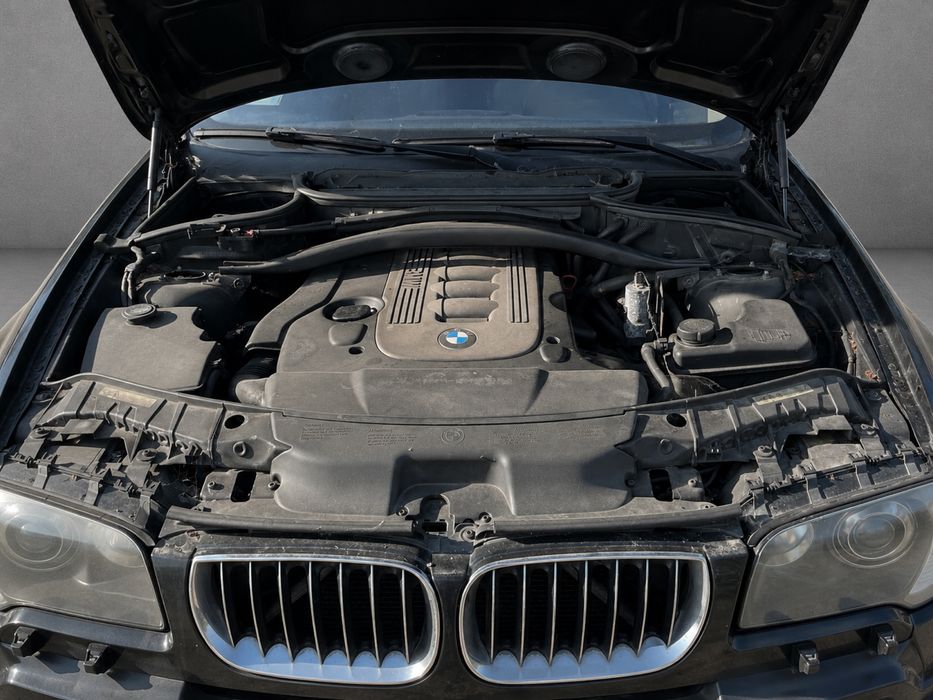 BMW X3 de 2004, vario material