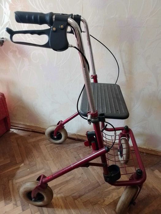 Ходунки для дорослих