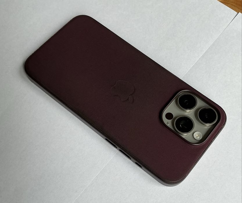 iPhone 15 Pro Max 1Tb Naturalny tytan Idealny + etui FineWoven