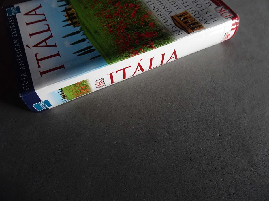 Livro Guia Turístico Guia de viagem American Express - Itália