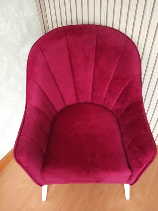 Poltrona completamente nova.