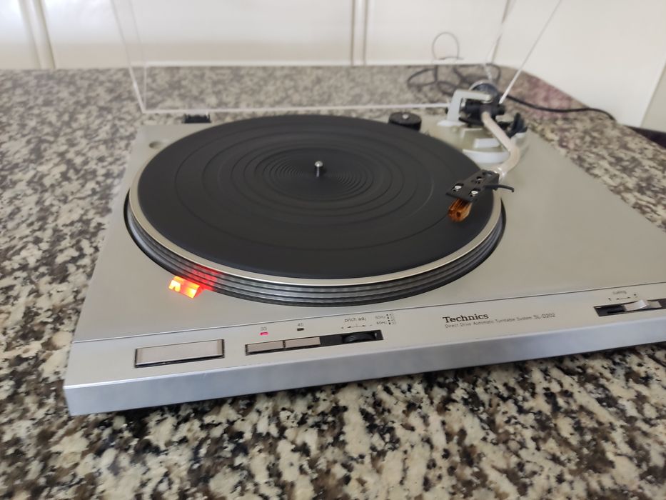 Technics SL - D202 Turntable Direct Drive