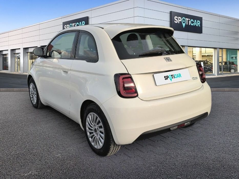 Fiat 500e Inne