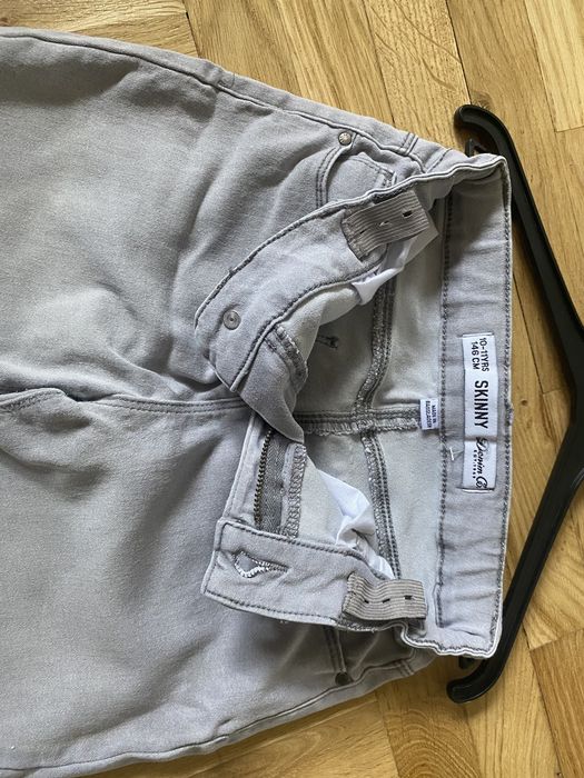 Spodnie jeansy r.146
