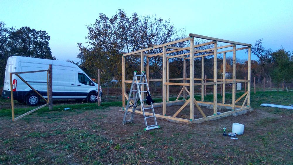Solidny drewniany barak / składzik 18,7 m², 53 m³, 230/400 V