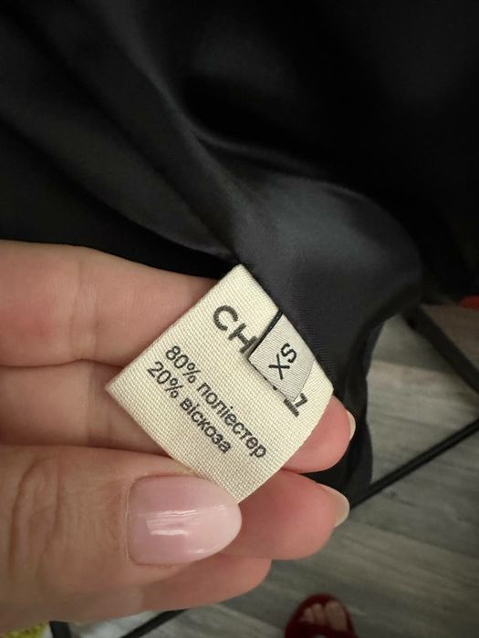 Комплект  жакет приталенный с акцентными плечами  + шорты CHER'17