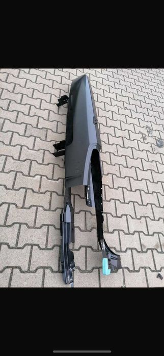 Poszycie słupka Renault Master