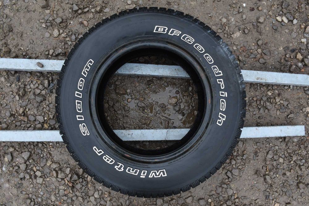 1x Opona opony  BfGoodrich  Winter Slalom 235/70r16 104Q M+S