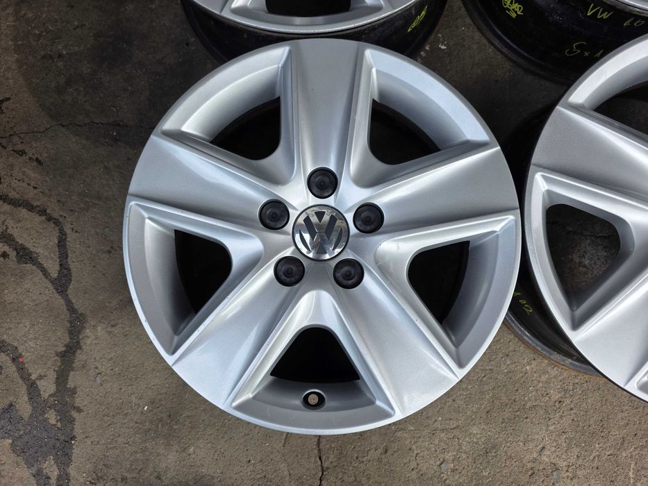 Oryginalne felgi stalowe strukturalne VOLKSWAGEN GOLF TOURAN 16" 5x112 ET 50 VW