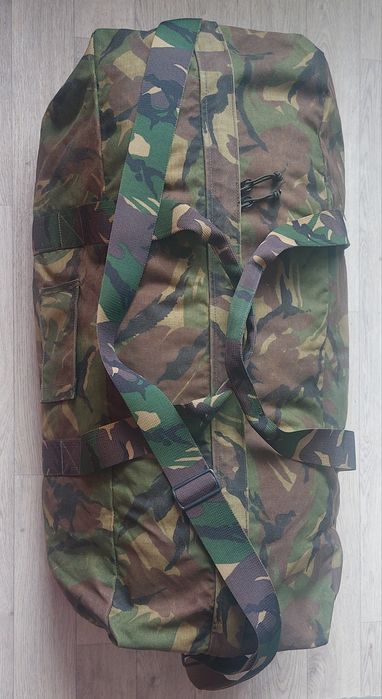 Сумка, баул б/у большая дорожная 85 л.