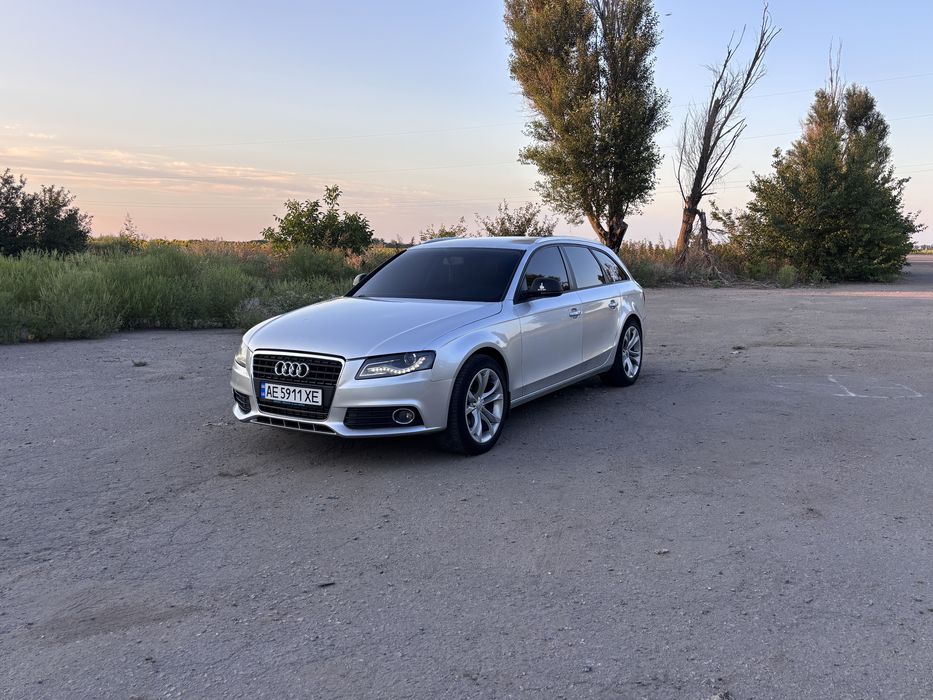 Audi a4b8 avant.