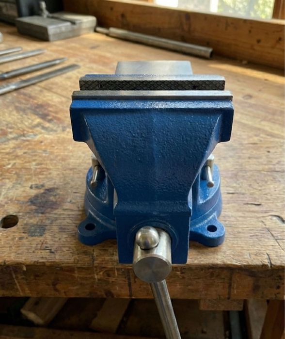 Solidne imadło ślusarskie obrotowe z kowadłem żeliwne 360 hartowane