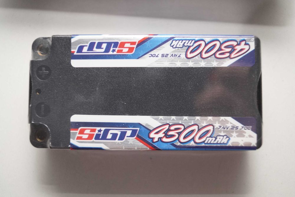 Akumulator li-po SIGP 7,4V 2S 4300mAh 70C do aut zdalnie sterowanych