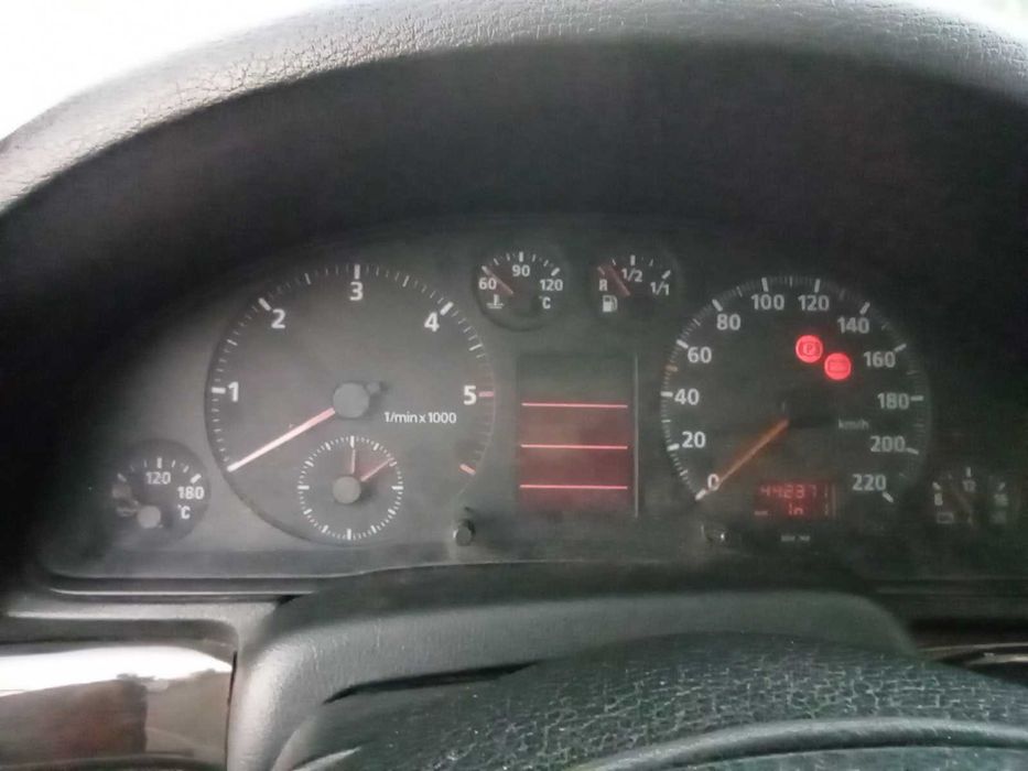 Audi A 4 Avant - 1.9 TDI