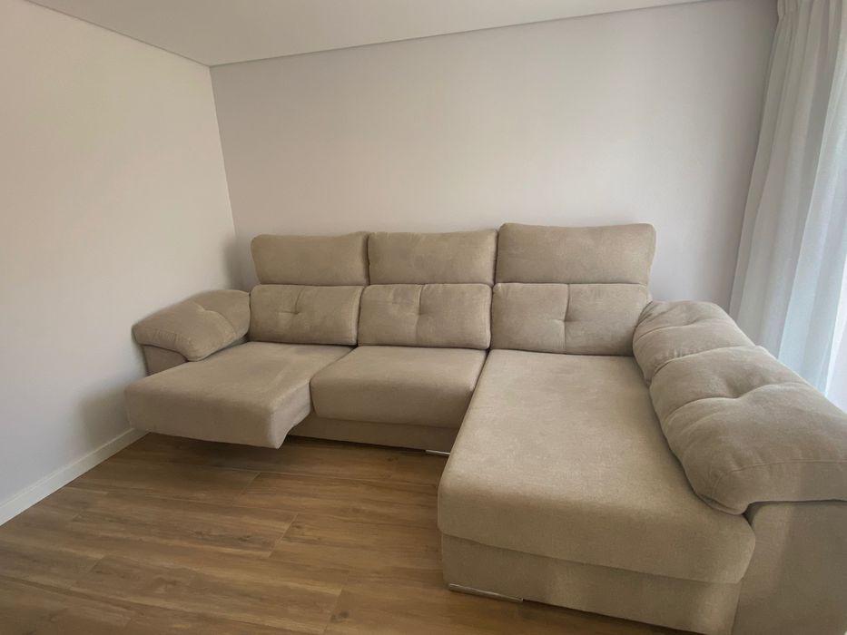 Sofá com chaise esq.