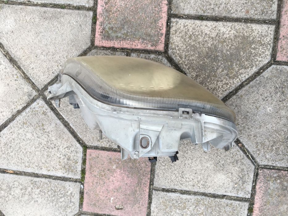 Фара рено мастер 2