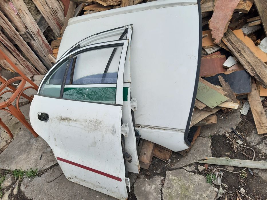 Двери правые крыша четверть Акцент 1993 до 1999