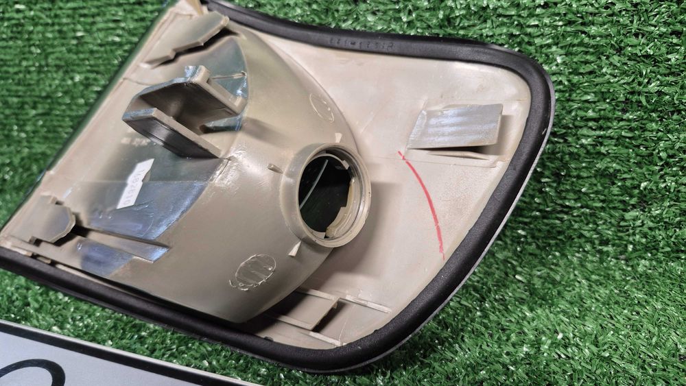 Pisca Farolim Frente Direito Audi 100 C4 Branco 103F02.172210 Novo