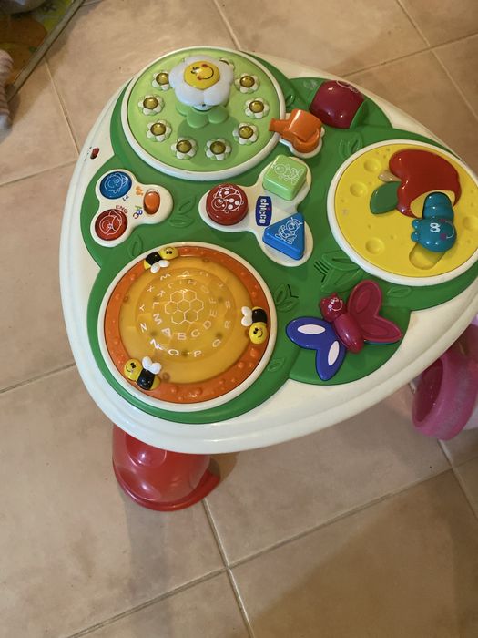 Mesa de actividades chicco