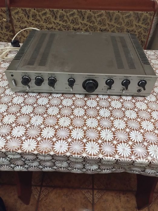 Усилитель звука- Кумир- У 002.