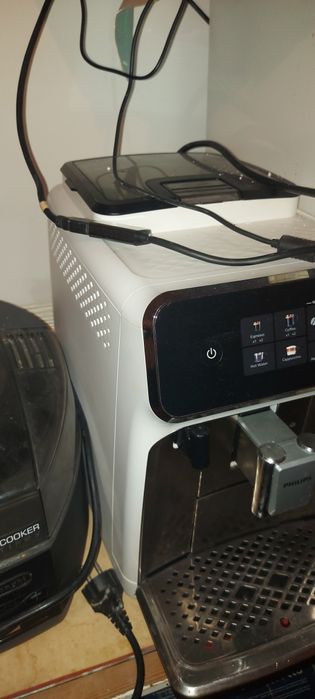 Ekspres Philips LatteGo EP2333/40