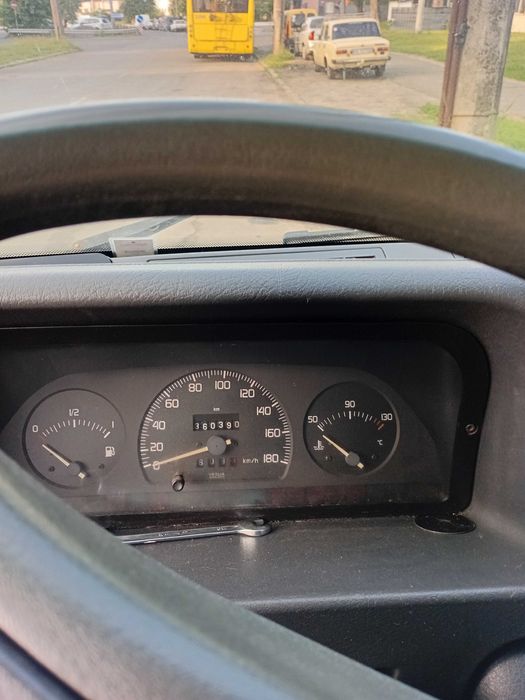 Автомобіль вантажний